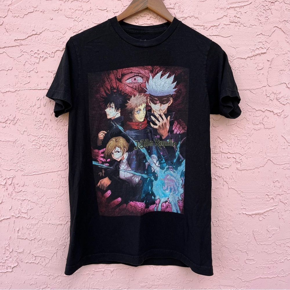 JuJuTsu Kaisen Crunchyroll Black Graphic T-Shirt Faded Adult Size M Anime